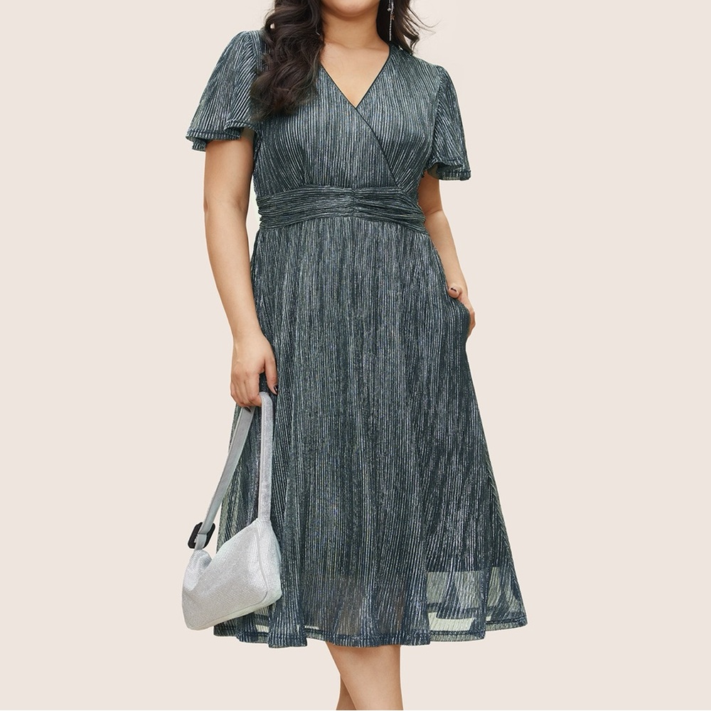 BloomChic Shimmering Teal and Black Midi Dress Size Medium 10